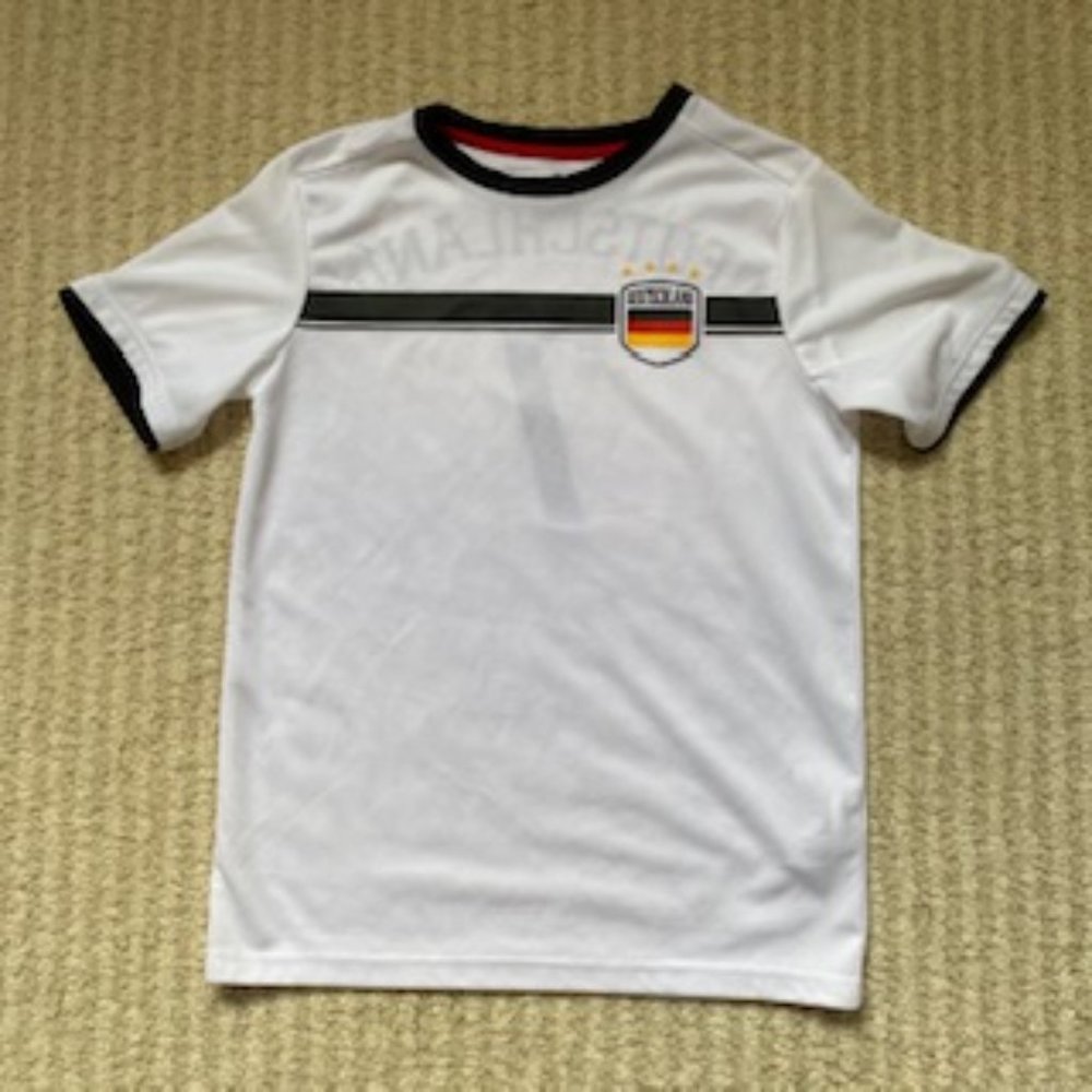 soccer jersey from H&M D5